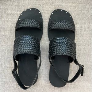 Beautiful Banana Republic Woven Black Leather Sandals. Size 8.
